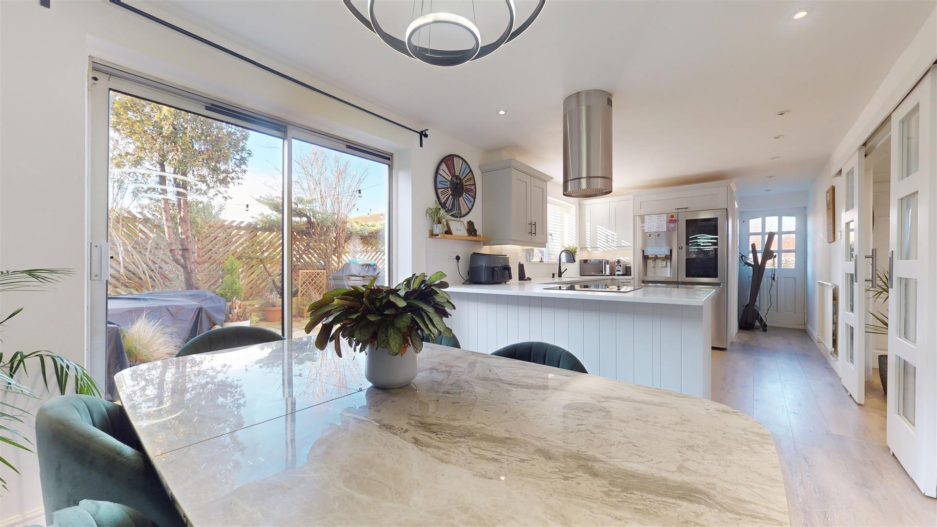 4 bed property in Eddington Court, Milton Keynes